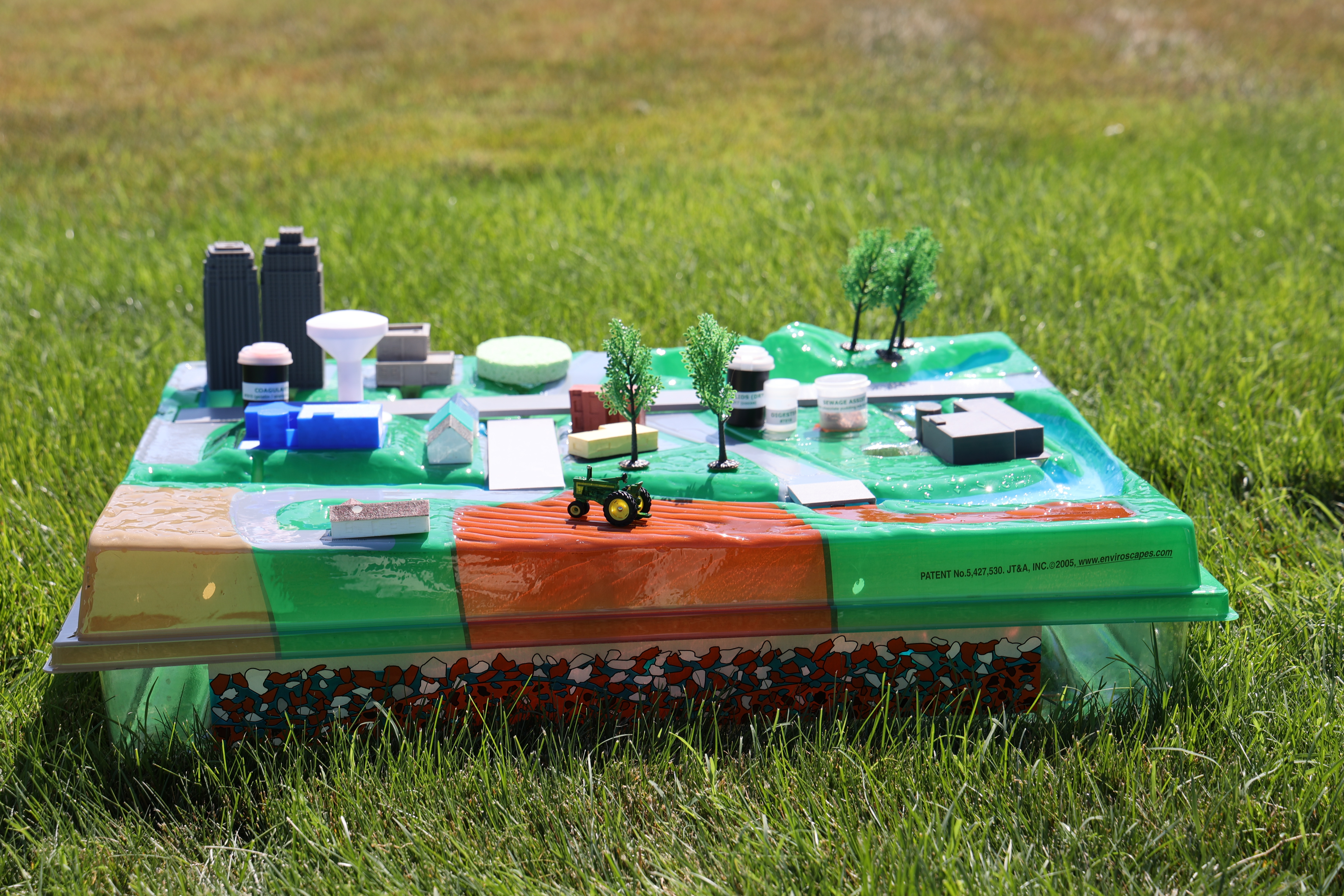 Drinking Water/Waste Water Enviroscape Model